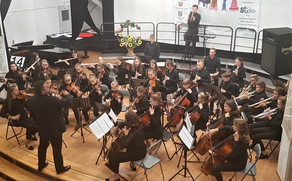 Szkolna Orkiestra Społecznej Publicznej Szkoły Muzycznej w Tymbarku