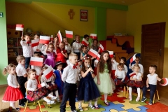 23379912_1788483564777665_4170451110393235367_n