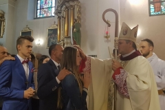 33693852_647116618962651_1391258254998241280_n