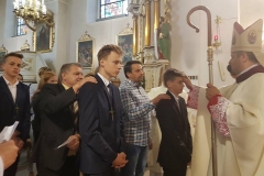 33899165_647125858961727_711633552181035008_n