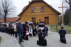 2022-04-08-18.22.25w