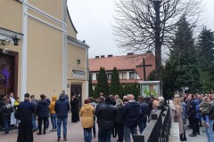 2022-04-08-18.30.42w