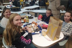 328547928_727349638959105_3958546198636189633_n