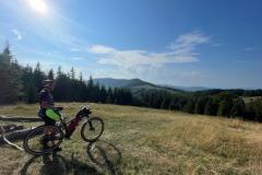 e6551c5c-573b-45d9-b094-4ee8fbcd0215