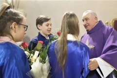 Życzenia dla księży prałatów Józefa Leśniaka i Edwarda Nylca_Moment(17)