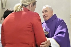 Życzenia dla księży prałatów Józefa Leśniaka i Edwarda Nylca_Moment(19)