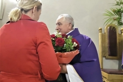 Życzenia dla księży prałatów Józefa Leśniaka i Edwarda Nylca_Moment(20)