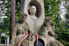 59243965_399067444279271_7961913246934368256_n