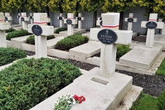 59334853_416980822424246_4247557295208136704_n-1