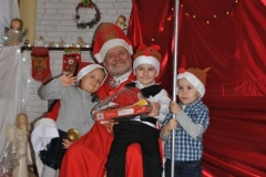 24301215_988697687937702_7082445566399646707_n