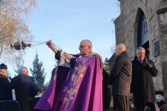 76684281_1327637357414066_702470922354819072_n-1