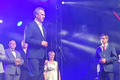 2019-07-27-20.52.19-1