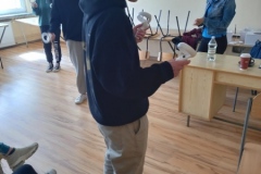 7435947342820800562-1