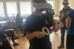 8837528615940203273-1