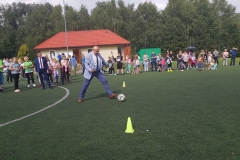 37124607_688568168150829_7416953670270451712_n