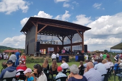 35475260_660379264303053_7401835011726376960_n