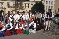 54175292_368475533759890_4855626777722093568_n