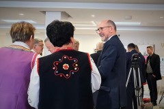 1_2021-12-11-12.42.56-2