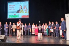 1_2021-12-11-14.03.32-2