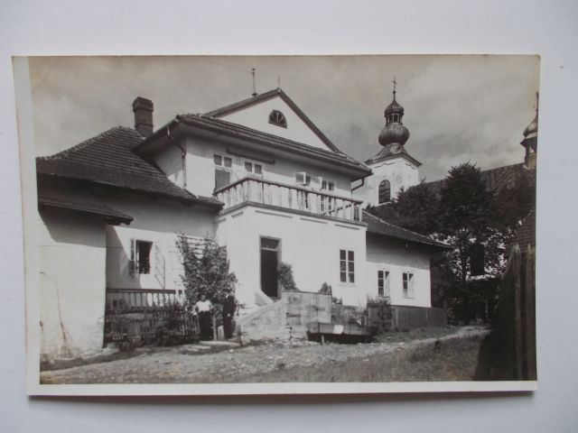 1tymbark-stara-plebania-ok-1930-1935-jak-zmniejszyc-fotke_pl