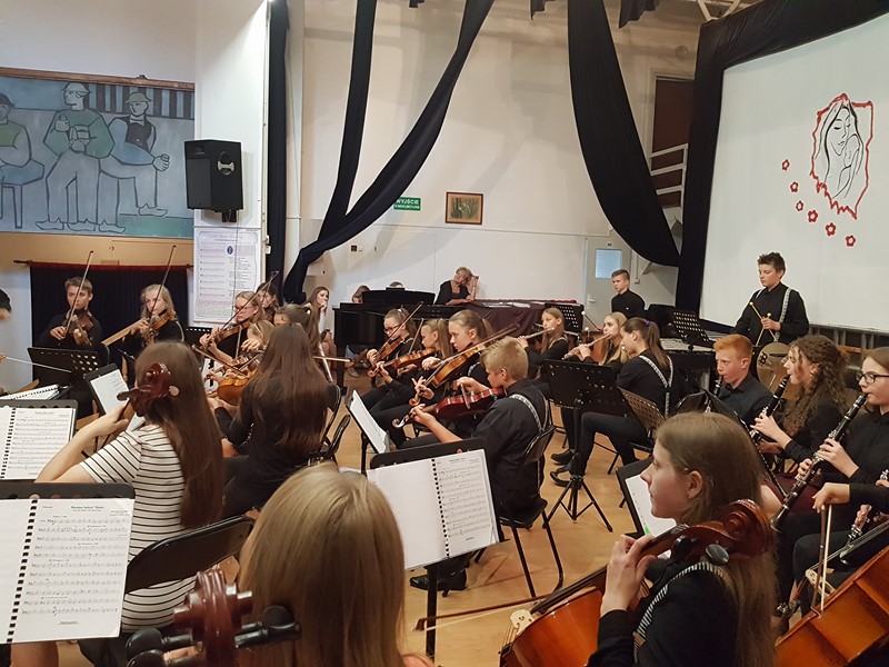 „Matki Niepodległości” – koncert w tymbarskiej szkole muzycznej