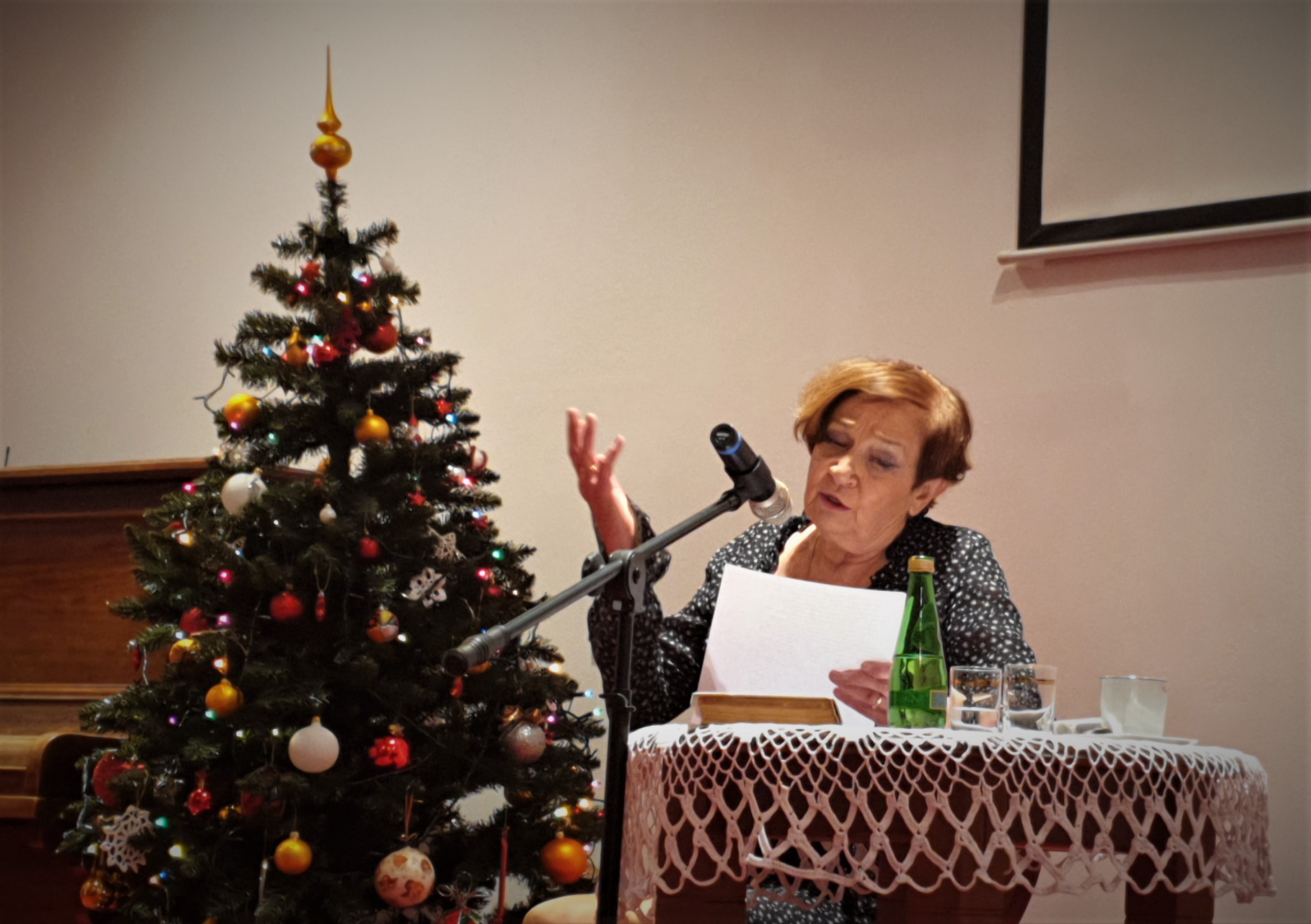 Wczoraj zmarła aktorka Ewa Dałkowska. W grudniu 2019 gościła w tymbarskiej bibliotece