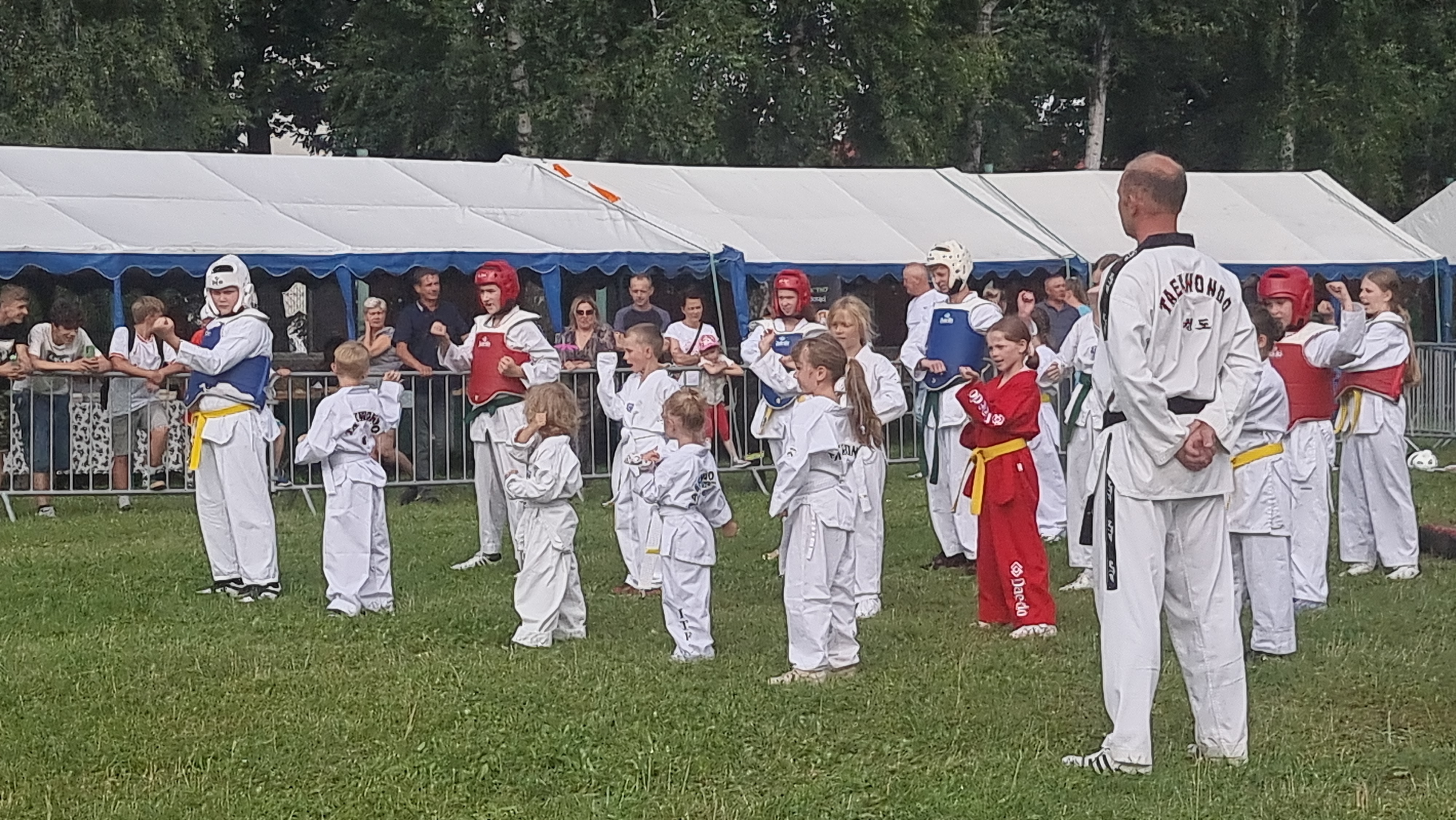 Święto Gminy Tymbark 2025 – Pokaz LKS Taekwondo Tymbark (relacja)
