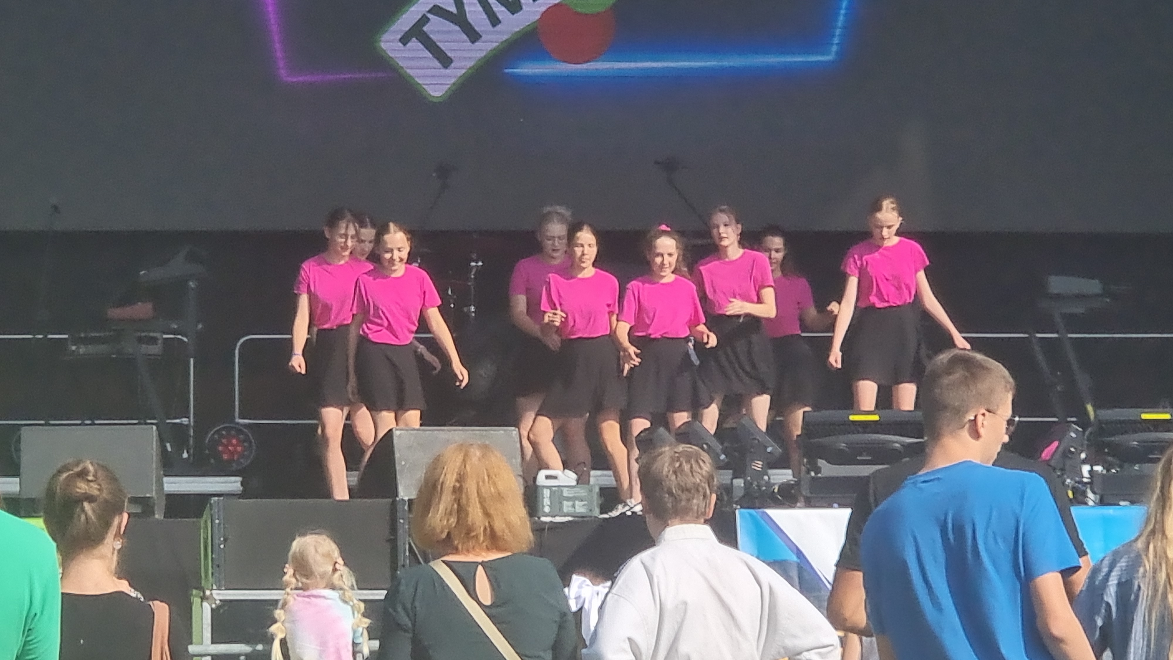 Święto Gminy Tymbark 2025 – pokaz Zespołu Chearleaders „Dance Little Stars” z Niepublicznej Szkoły Podstawowej w Piekiełku (relacja)