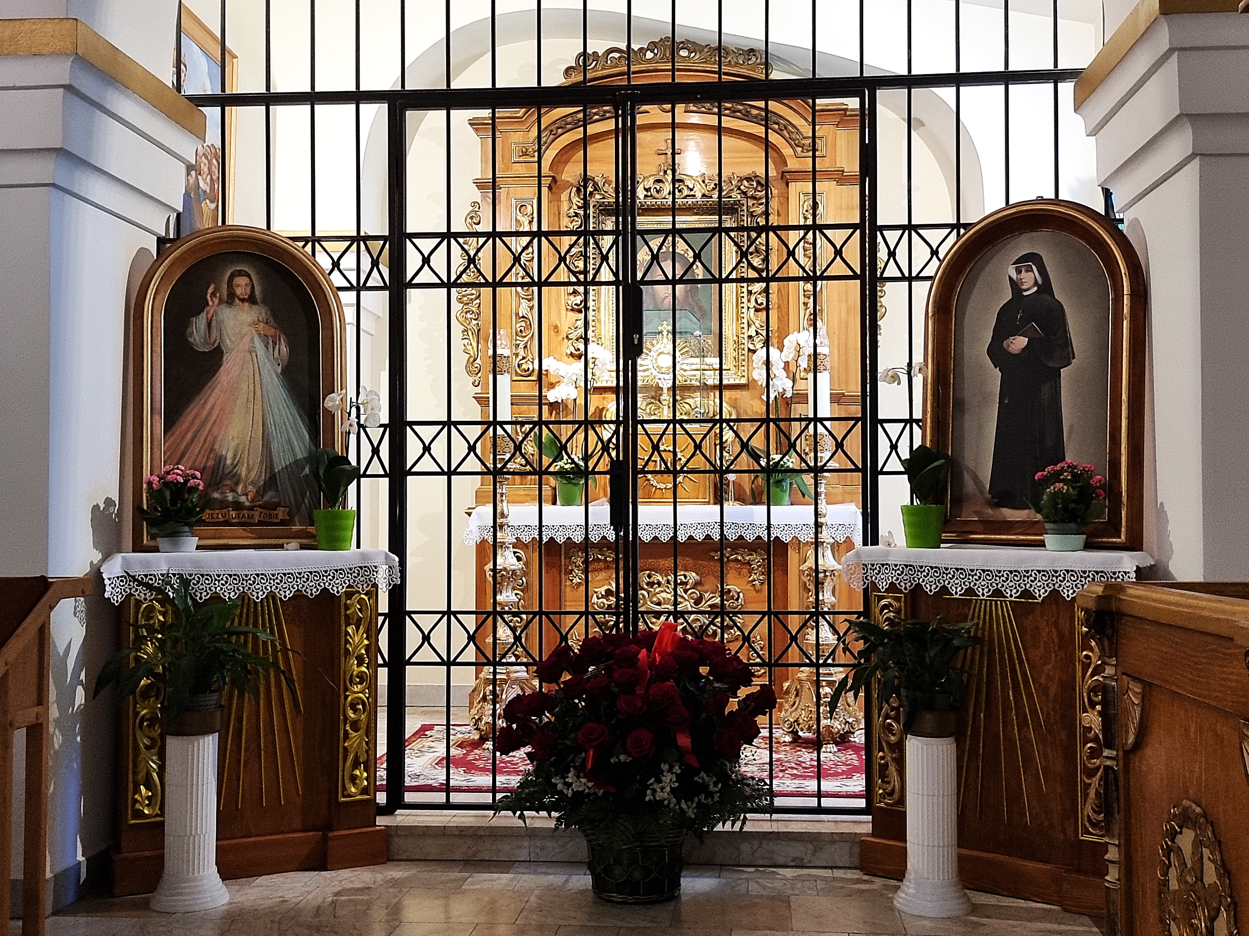 W sobotę w Parafii Tymbark trwa całodzienna adoracja Najświętszego Sakramentu jako dziękczynienie za nawiedzenie obrazu jasnogórskiego