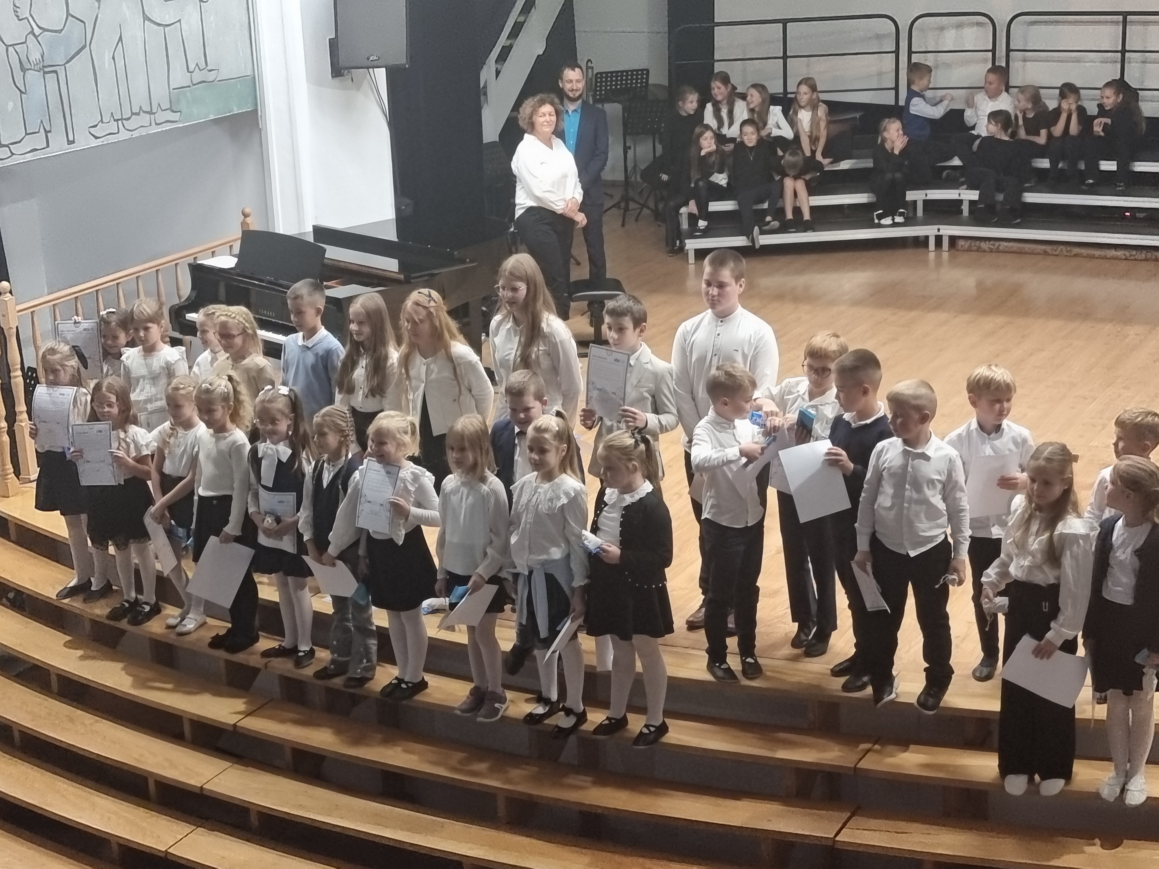 Społeczność tymbarskiej szkoły muzycznej uczciła Dzień Nauczyciela