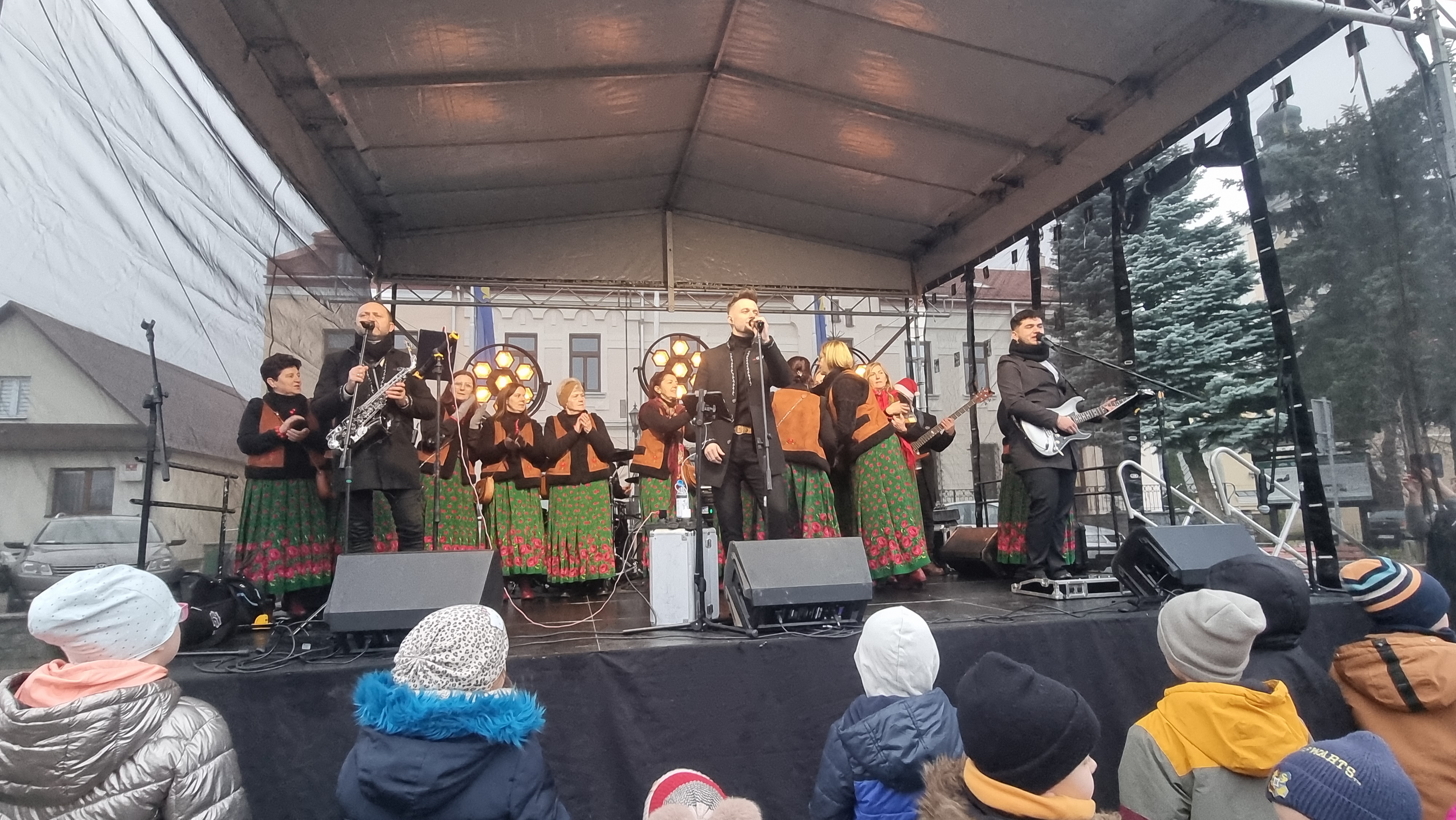 Koncert Kolędowy Kapeli ROY podczas V Tymbarskiej Wigilii 2025
