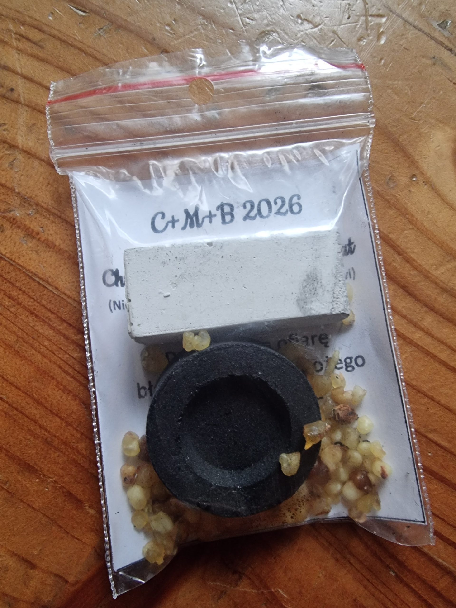 Poświęcenie złota, kadziła, kredy i mirry (Parafia Tymbark)