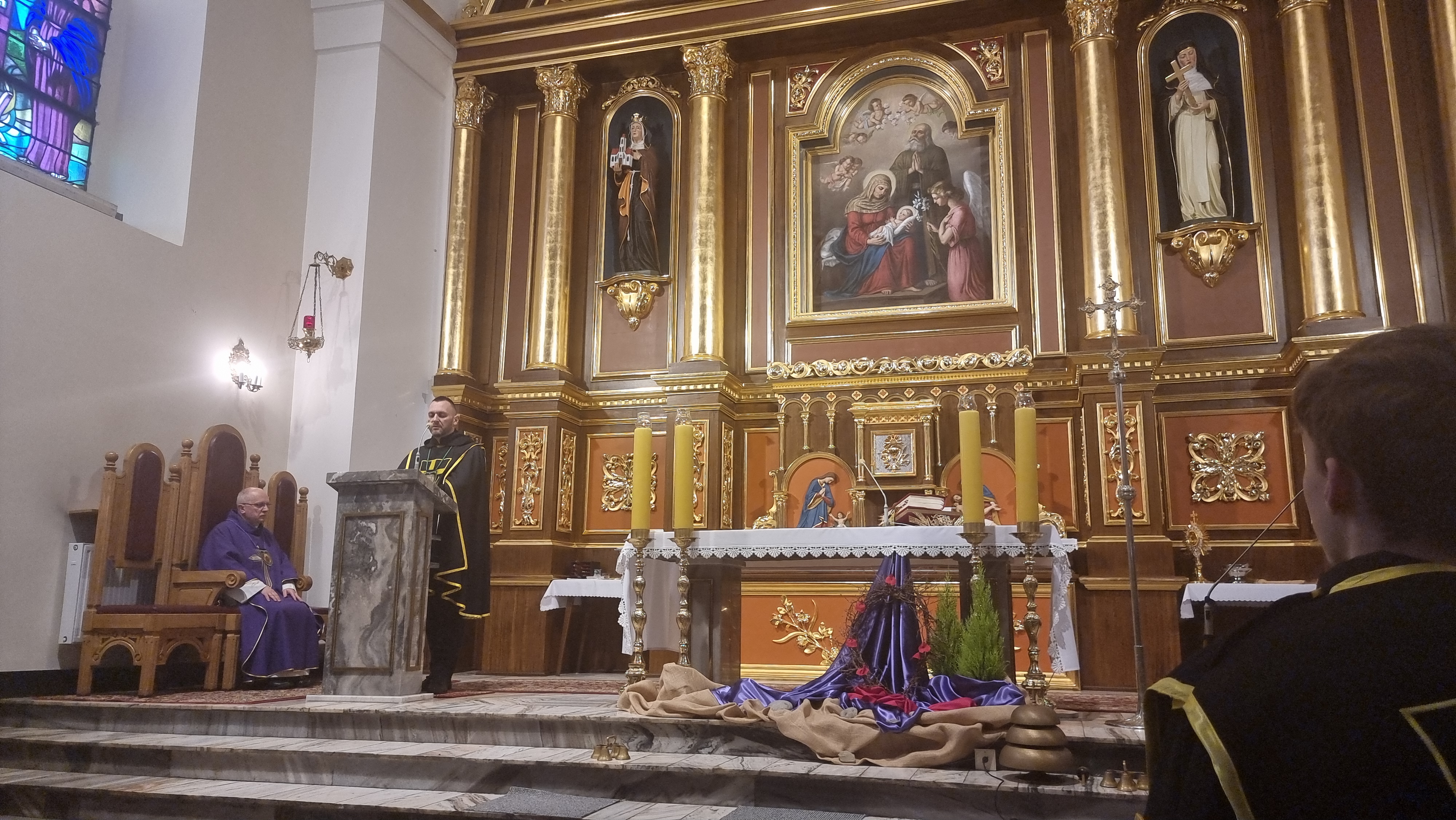 Erygowanie w Parafii Tymbark Chorągwi Zakonu Rycerzy św. Jana Pawła II Wielkiego pw. Narodzenia Najświętszej Maryi Panny w Tymbarku – galeria zdjęć (2)