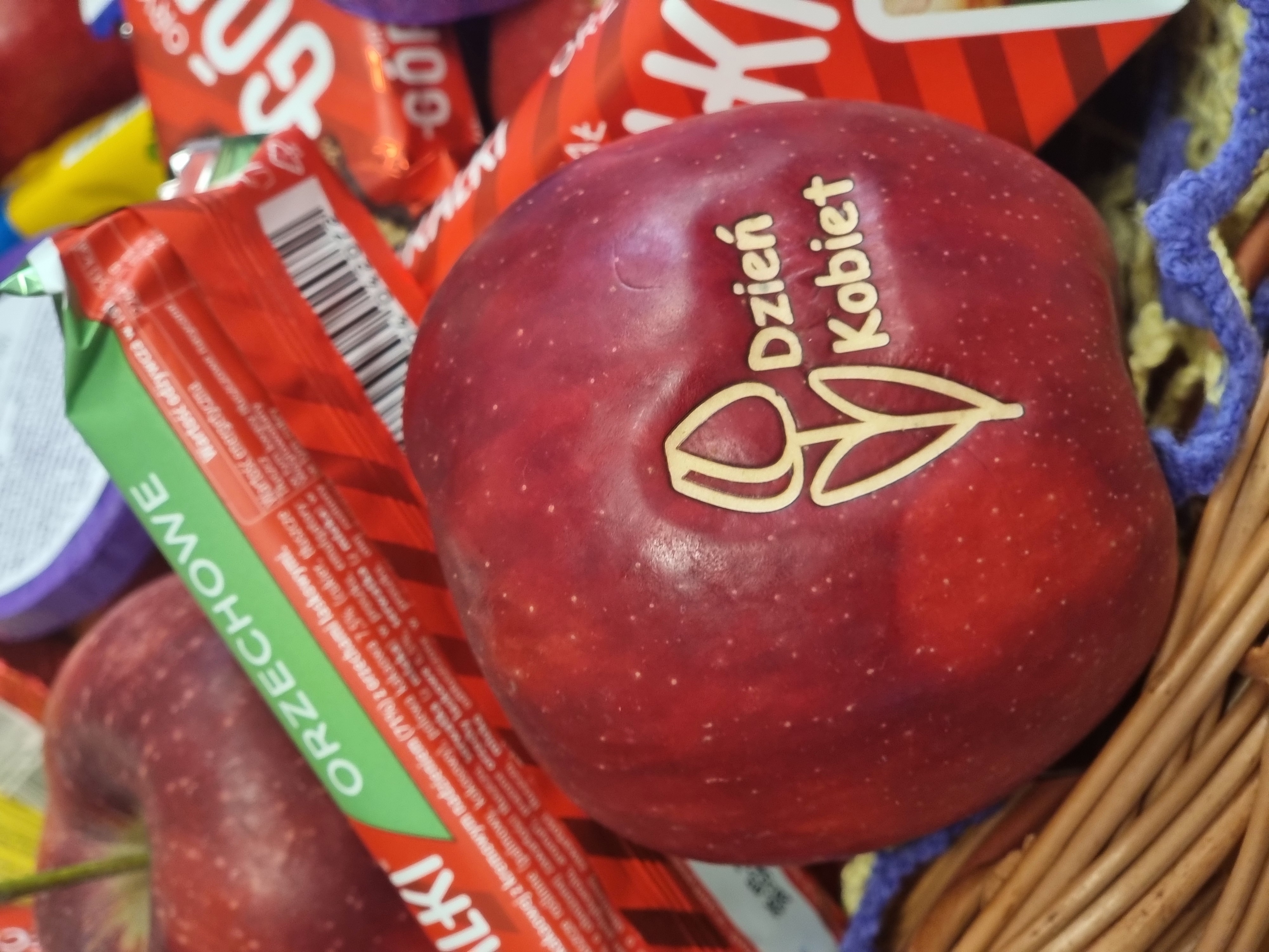 „Dzień Kobiet” w Tymbarku – uroczystość w świetlicy wiejskiej na Zamieściu