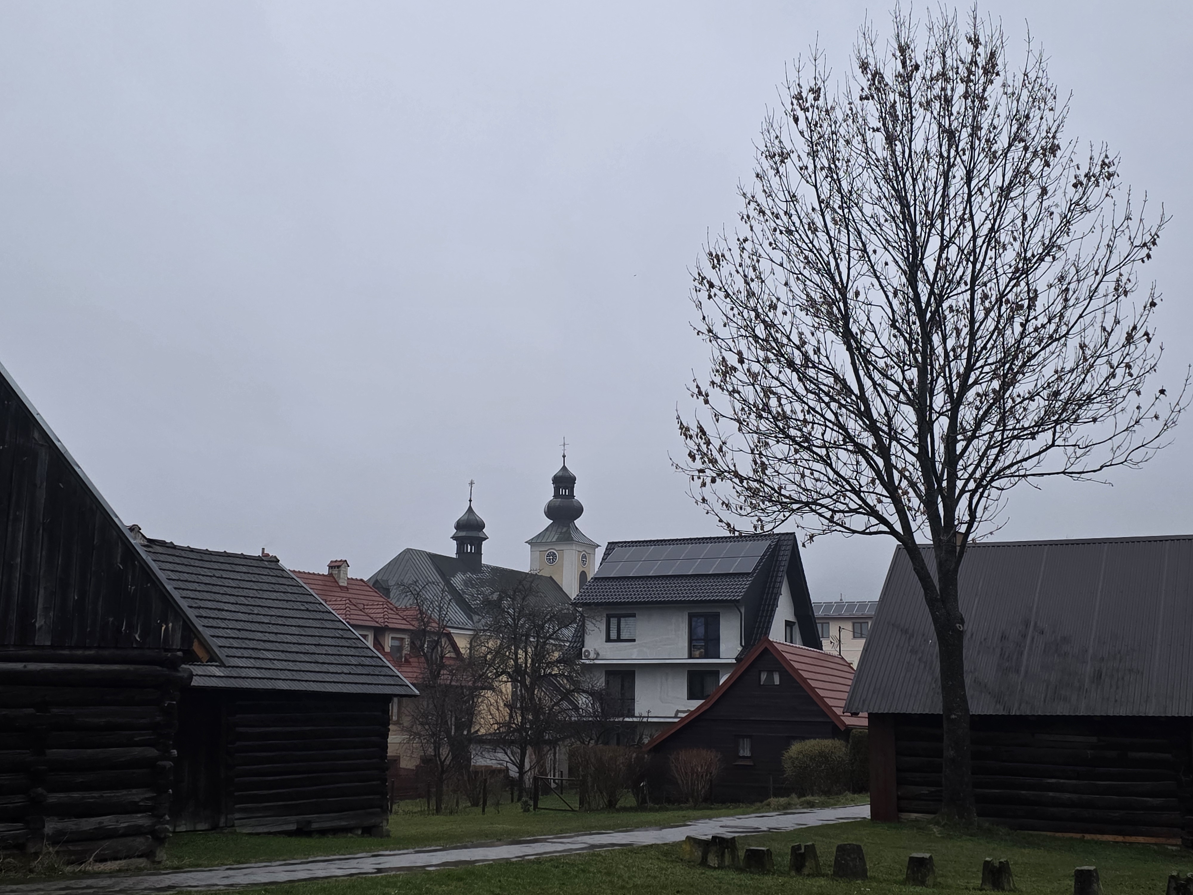 Tradycyjne otoczenie tymbarskiego Rynku