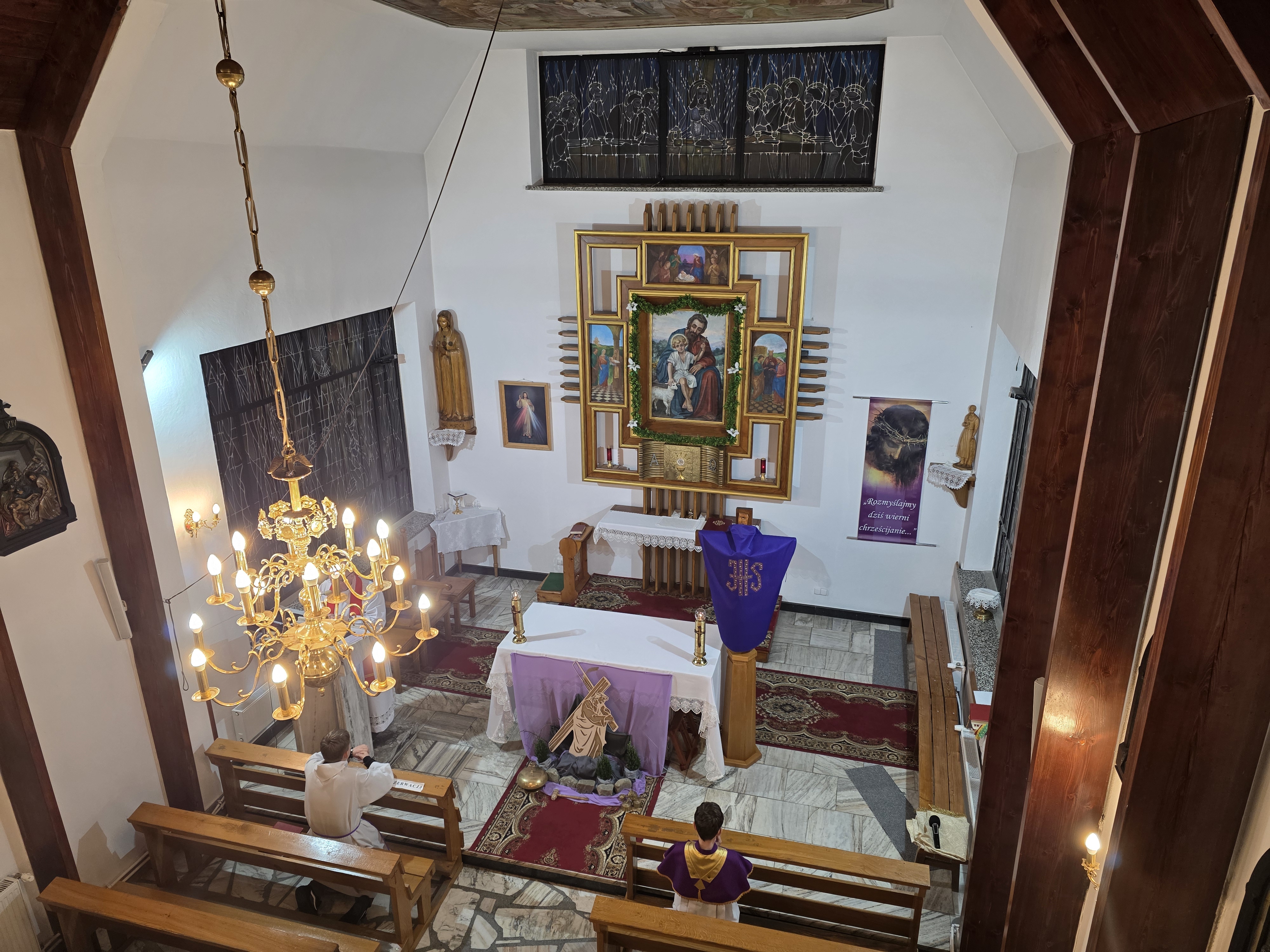 Nabożeństwo Drogi Krzyżowej w Kaplicy w Piekiełku