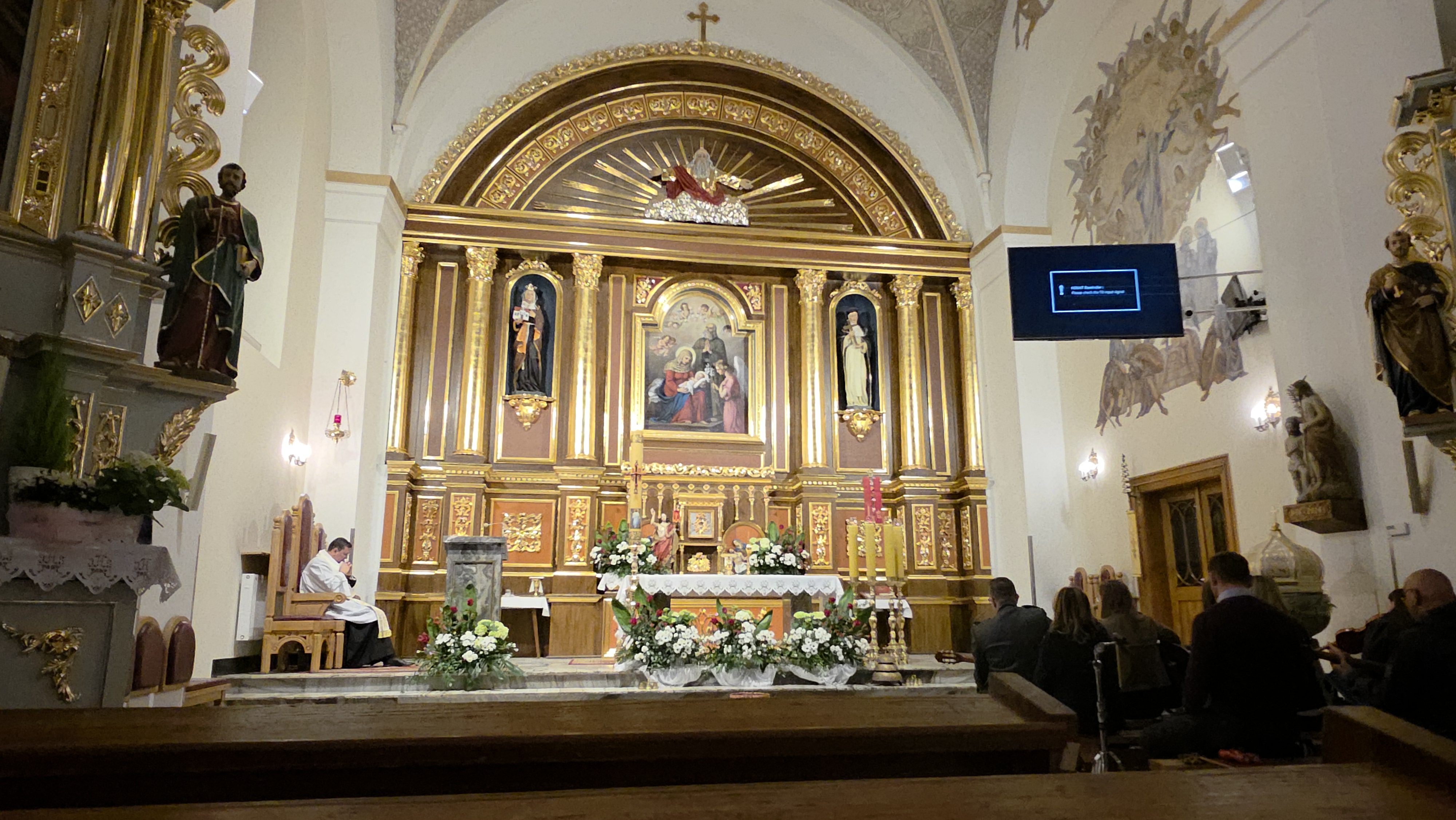 Modlitwa uwielbienia Jezusa w Najświętszym Sakramencie – Parafia Tymbark