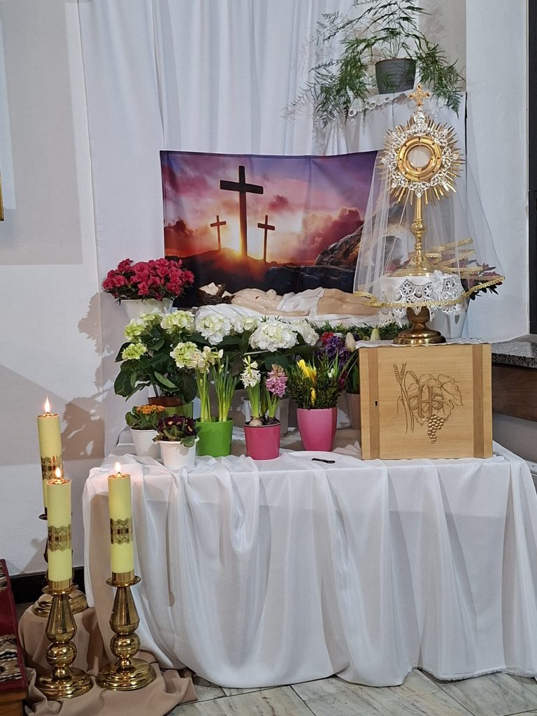 Grób Pański w kaplicy w Piekiełku