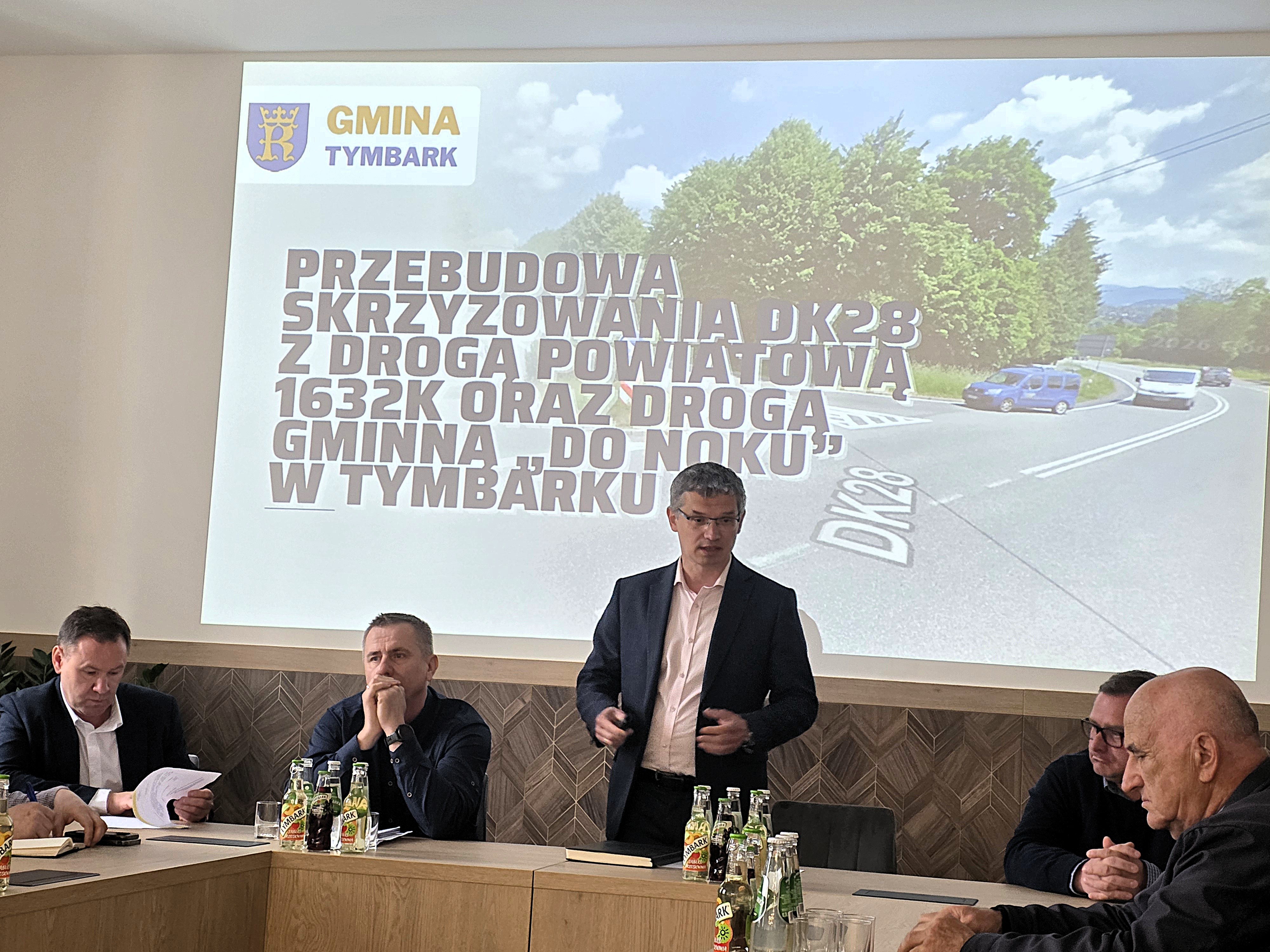 Mieszkańcy są przeciwni przyjętemu projektowi ronda w Tymbarku: DW 28 z drogą powiatową