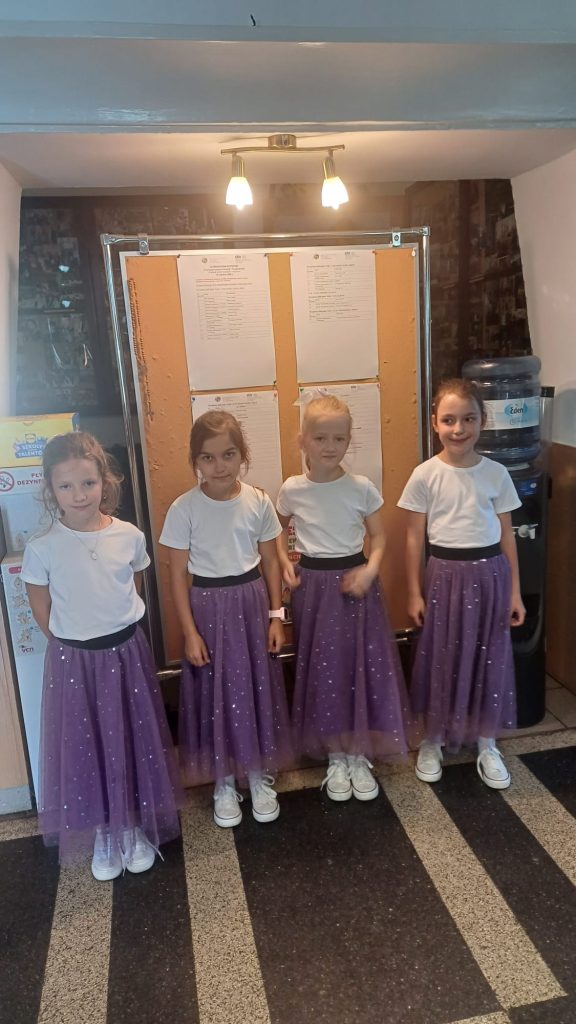 II Festiwal Piosenki Szkolnej i Przedszkolnej „Przeboje moich dziadków i rodziców” – 16.06.2026 – galeria zdjęć