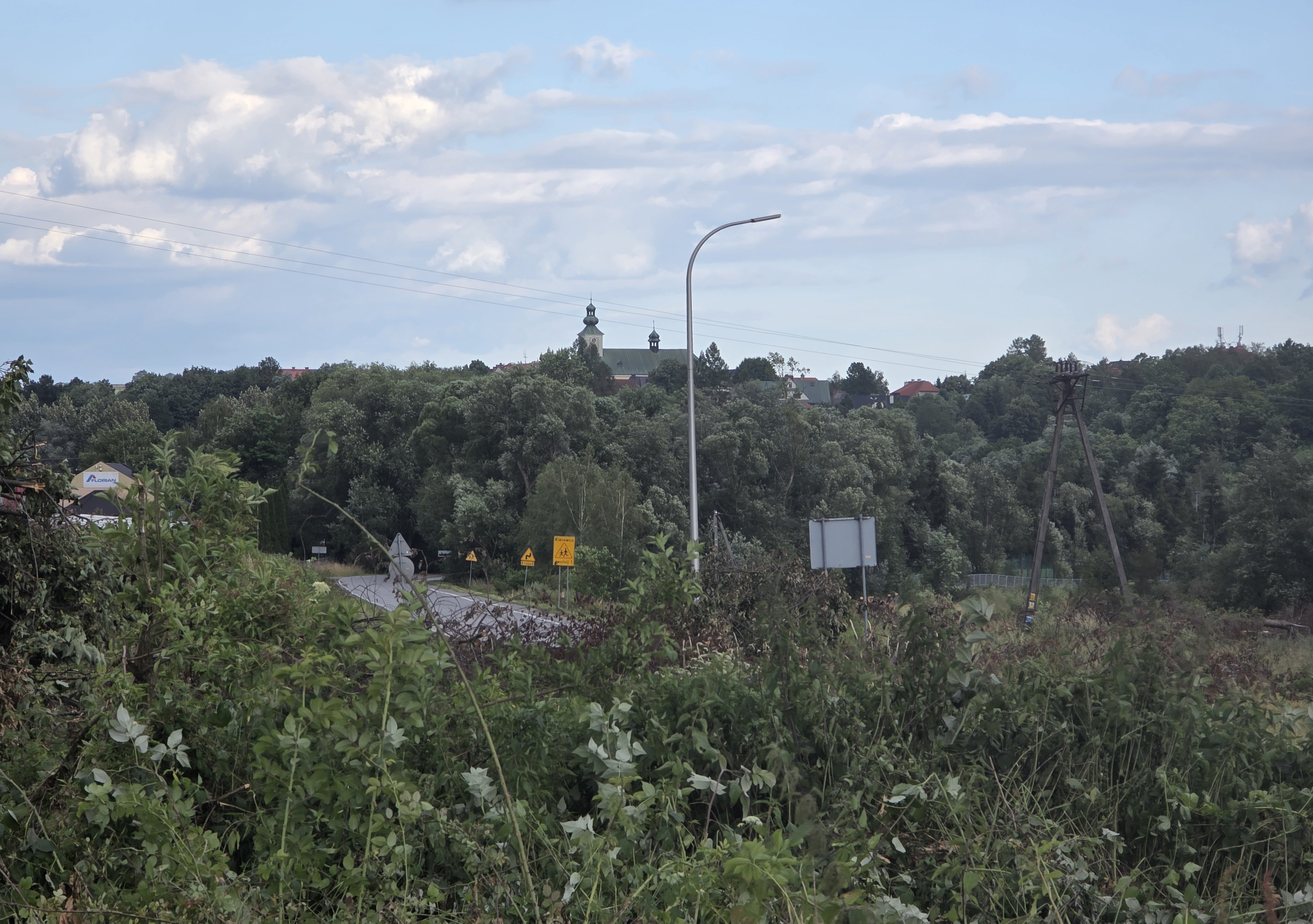 Fotki z Tymbarku – nowe widoki, po wycince drzew
