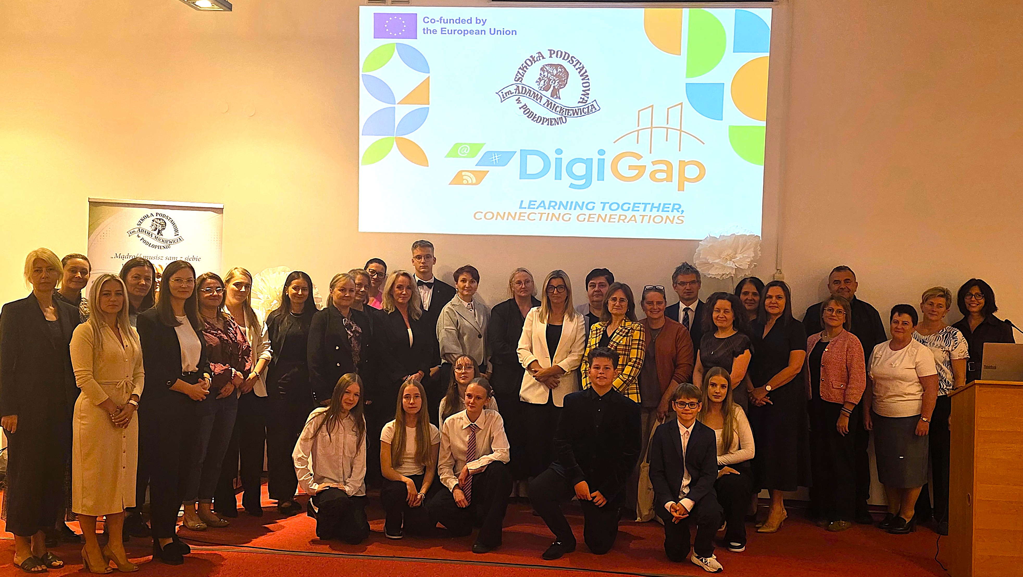 Spotkanie upowszechniające rezultaty projektu DigiGap realizowanego przez Szkołę Podstawową w Podłopieniu