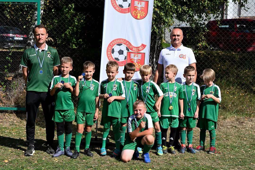 Żaki i Skrzaty walczyły w Tymbarku – Piłkarska Liga Dziecięca -Jesień 2026