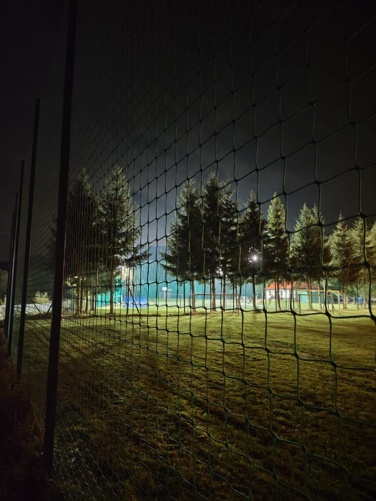 Tymbarski „Orlik” nocą